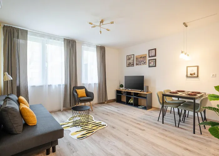 Happy River Apartment 1